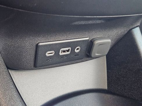 Used 2023 Chevrolet Malibu RS image 23