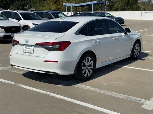Used 2024 Honda Civic LX image 3