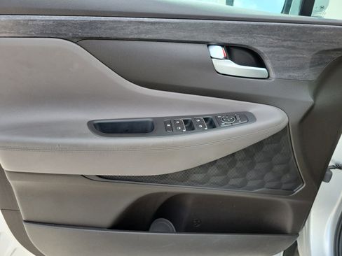 Used 2020 Hyundai Santa Fe SE FWD image 21