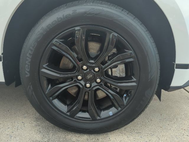 Used 2024 Ford Edge SE w/ Black Appearance Package AWD/4WD image 9
