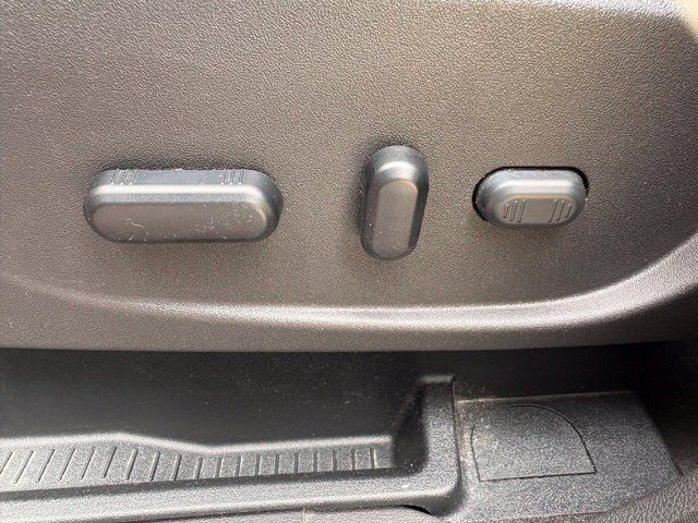 Used 2019 Ford Escape SE FWD image 13