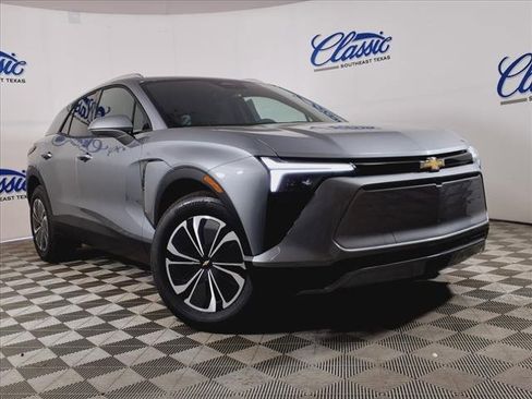New 2025 Chevrolet Blazer EV LT image 1
