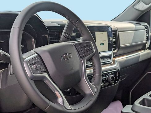 Used 2026 Chevrolet Silverado 1500 RST w/ RST Select Package AWD/4WD image 15