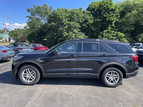 New 2026 Ford Explorer Active AWD/4WD image 2