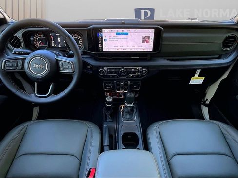 New 2026 Jeep Gladiator Mojave image 10