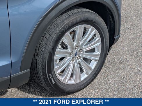 Certified 2021 Ford Explorer Limited w/ Equipment Group 301A RWD image 13