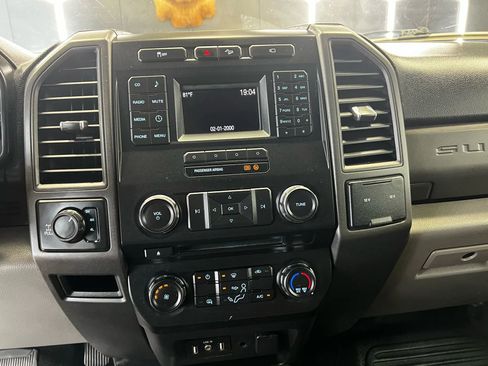 Used 2017 Ford F250 XL w/ Power Equipment Group AWD/4WD image 15
