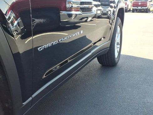 Used 2023 Jeep Grand Cherokee Limited AWD/4WD image 34