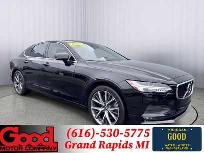 Used 2017 Volvo S90 T6 Momentum w/ Vision Package