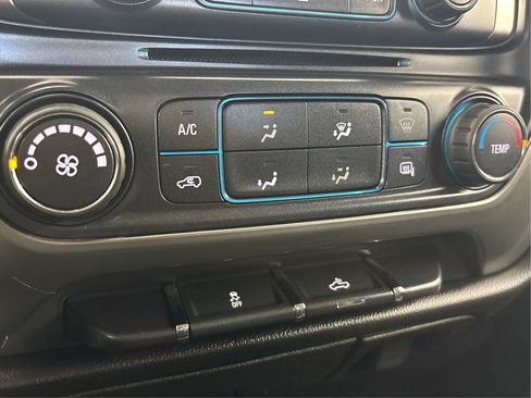 Used 2017 Chevrolet Silverado 1500 LT image 37