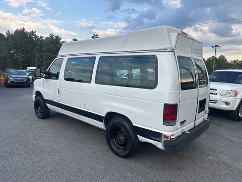 Used 2008 Ford E-150 and Econoline 150 Commercial W/Lift image 8