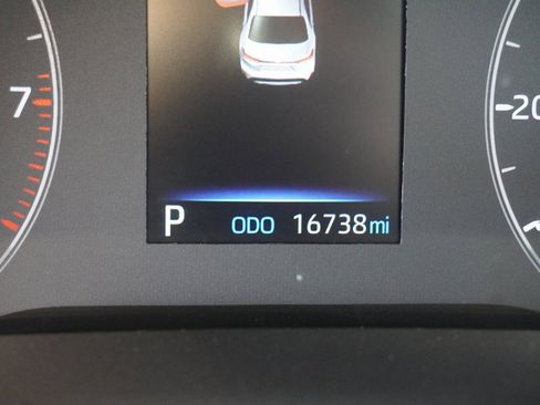 Certified 2025 Toyota Corolla LE image 8