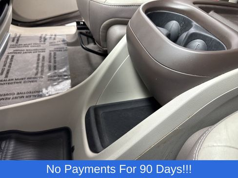 Used 2017 Chrysler Pacifica Touring-L image 19