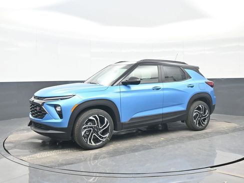 New 2026 Chevrolet TrailBlazer RS FWD image 2