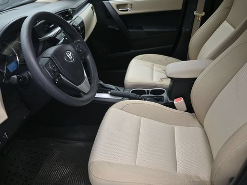 Used 2015 Toyota Corolla LE FWD image 12