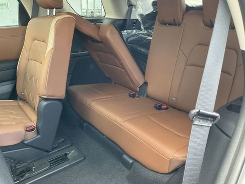 New 2026 Nissan Pathfinder Platinum w/ Cargo Package image 29