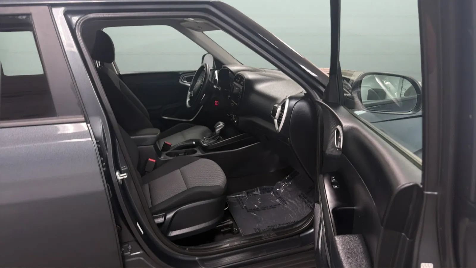 Used 2023 Kia Soul LX w/ Option Group 015 FWD image 21