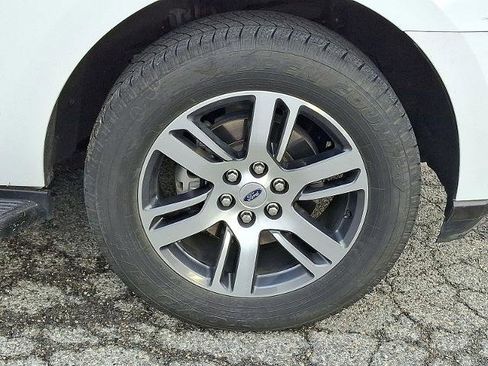 Certified 2024 Ford Expedition Limited image 8