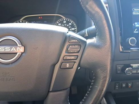 Used 2022 Nissan Frontier SV AWD/4WD image 19
