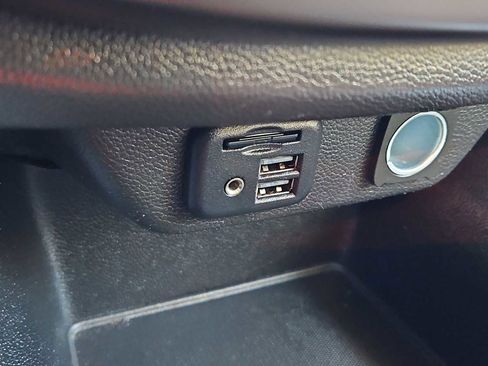 Used 2021 Chevrolet Traverse LT w/ LT Premium Package image 18