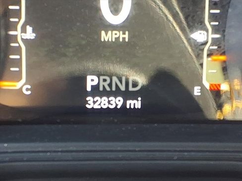 Used 2024 Jeep Gladiator Sport w/ Premium Package image 29