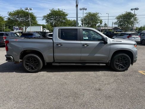 Used 2023 Chevrolet Silverado 1500 Custom w/ LPO, Dark Essentials Package AWD/4WD image 7