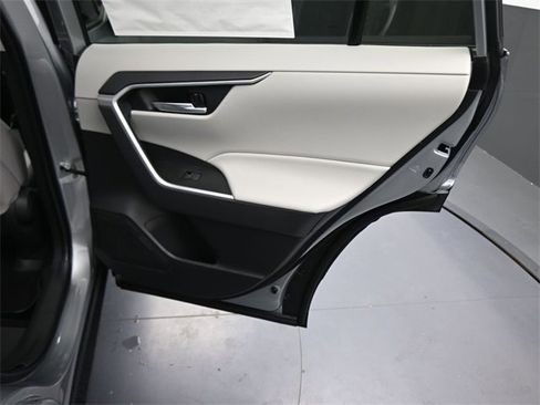 New 2025 Toyota RAV4 XLE image 13