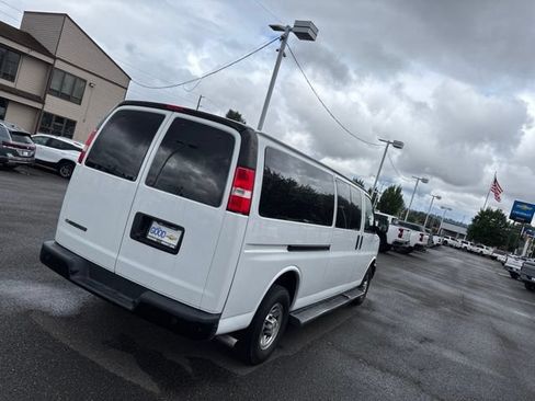Used 2023 Chevrolet Express 3500 LS RWD image 5