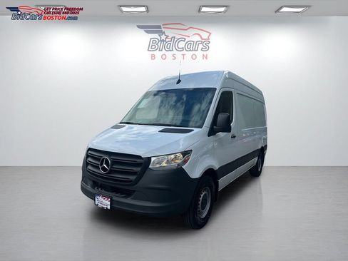 Used 2023 Mercedes-Benz Sprinter 2500 w/ Acoustic Package image 1