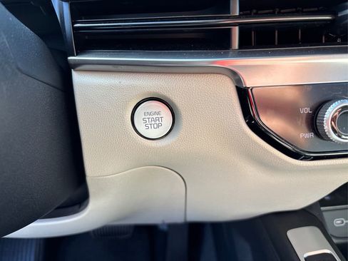 Certified 2025 Kia Sorento S image 29