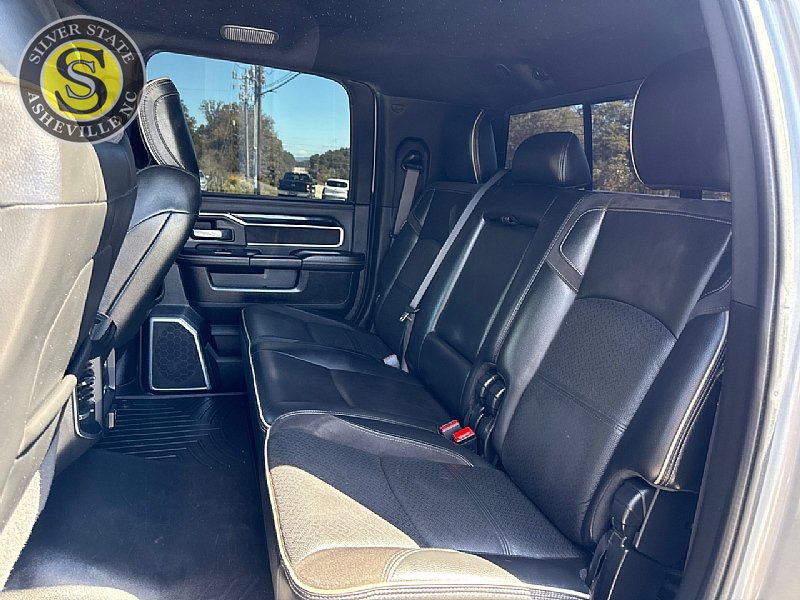Used 2019 RAM 2500 Laramie w/ Night Edition AWD/4WD image 13