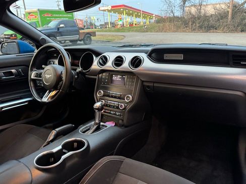 Used 2019 Ford Mustang GT image 10