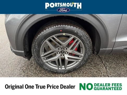 New 2026 Ford Explorer ST-Line w/ ST-Line Street Pack AWD/4WD image 35