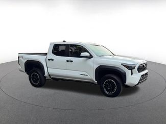 Used 2025 Toyota Tacoma TRD Off-Road AWD/4WD video 2