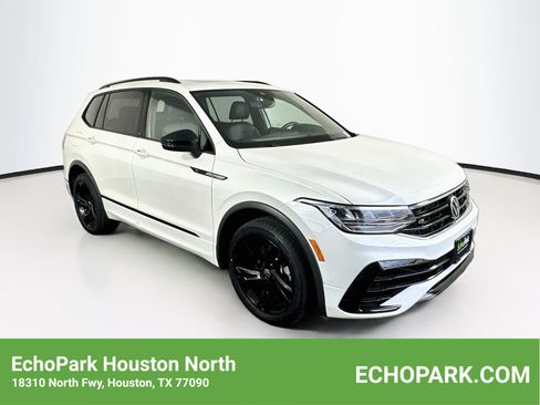 Used 2023 Volkswagen Tiguan SE R-Line FWD image 1