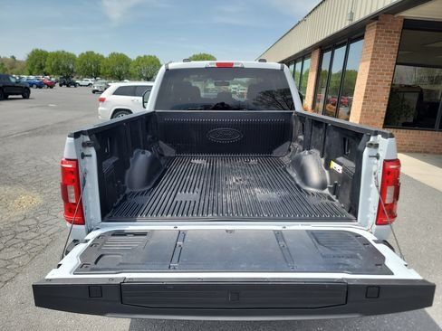 Used 2022 Ford F150 XLT w/ Equipment Group 302A High image 14