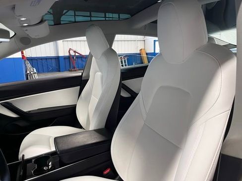 Used 2020 Tesla Model 3 Long Range AWD/4WD image 23