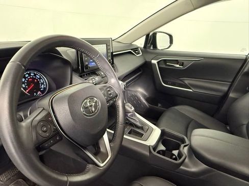 Used 2019 Toyota RAV4 XLE Premium image 52