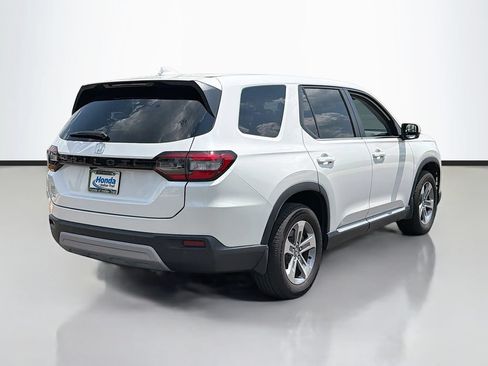 Used 2025 Honda Pilot EX-L image 5