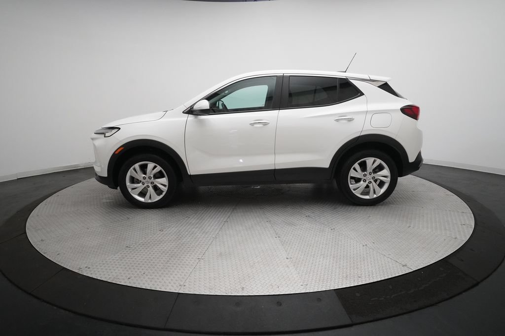 Used 2024 Buick Encore GX Preferred AWD/4WD image 24