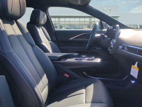 New 2026 Cadillac Lyriq Sport image 9