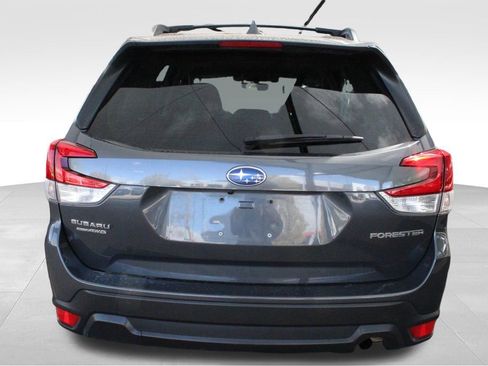 Used 2021 Subaru Forester Premium AWD/4WD image 15