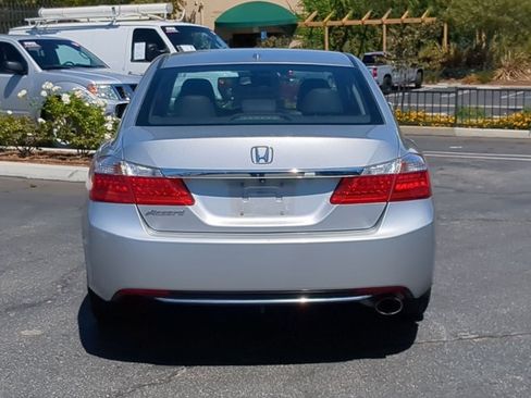 Used 2015 Honda Accord EX-L image 6
