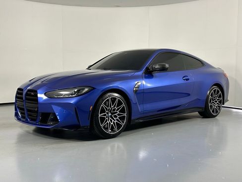 Used 2021 BMW M4 Competition w/ M Carbon Exterior Package RWD image 4