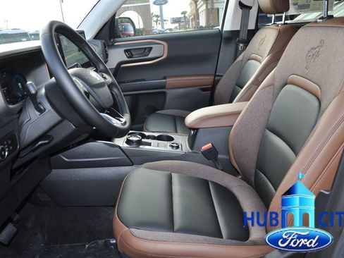 New 2025 Ford Bronco Sport Outer Banks w/ Outer Banks Tech Package+ image 10