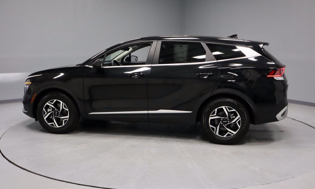 Used 2024 Kia Sportage LX FWD image 7