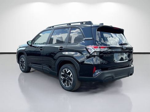 Used 2026 Subaru Forester Premium AWD/4WD image 5