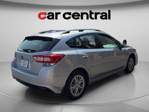 Used 2018 Subaru Impreza 2.0i Premium AWD/4WD image 6