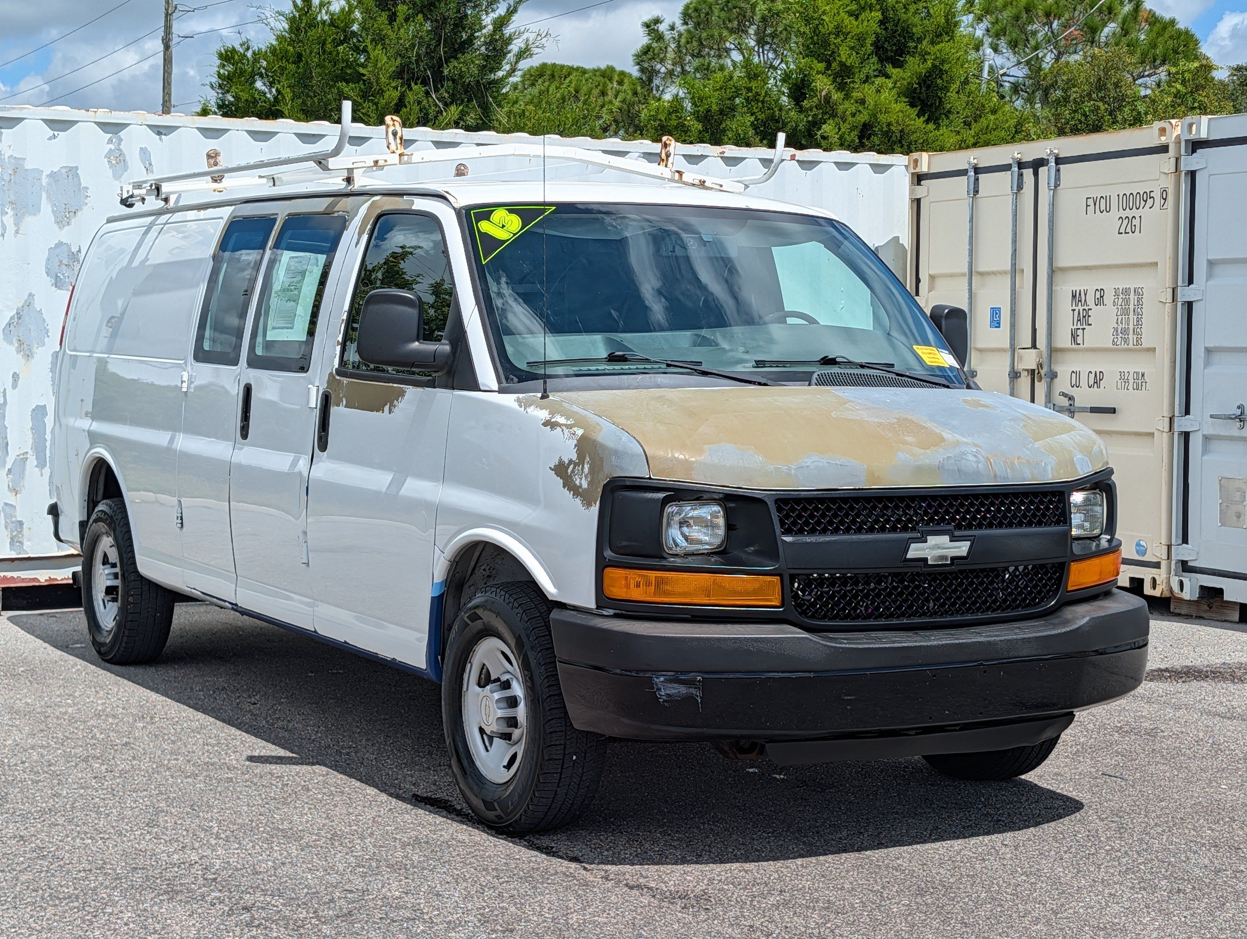 Used 2013 Chevrolet Express 3500 Extended RWD image 3