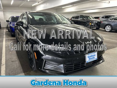 Used 2025 Kia K5 LXS FWD image 1